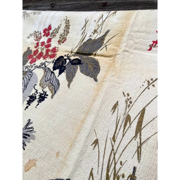 Vintage 1940s Salvaged Barkcloth Curtain Fabric Panels Floral Pagoda Houses - Picture 5 of 16